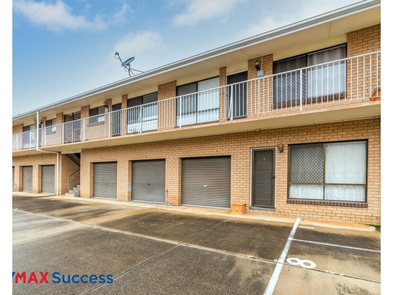 4/10 Phillip St, East Toowoomba QLD 4350