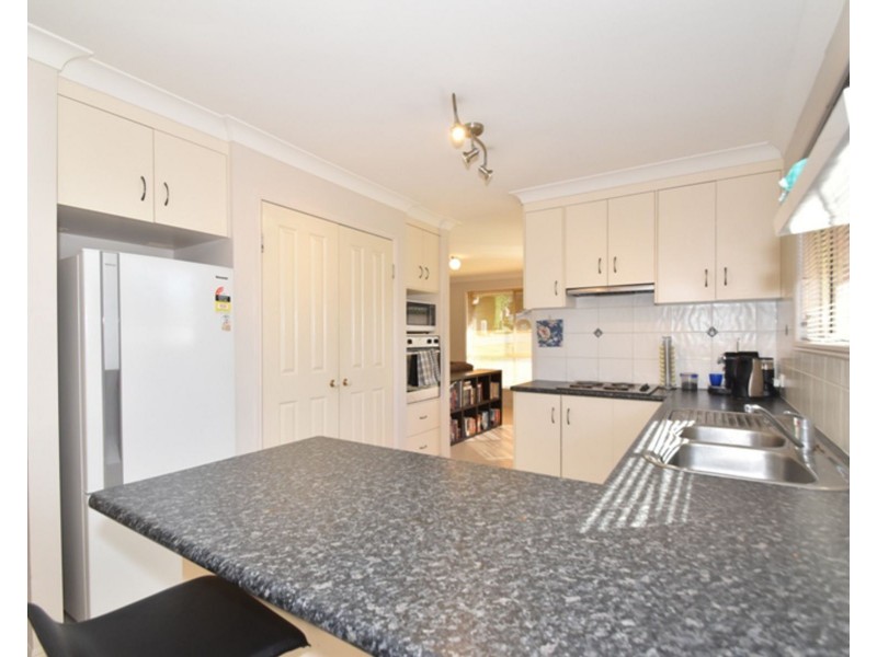 6 Mason Court, Kearneys Spring QLD 4350