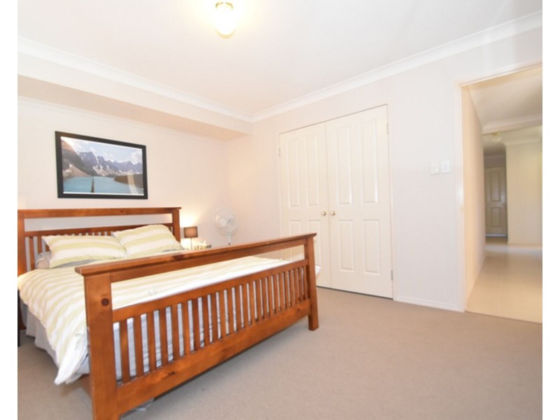 6 Mason Court, Kearneys Spring QLD 4350
