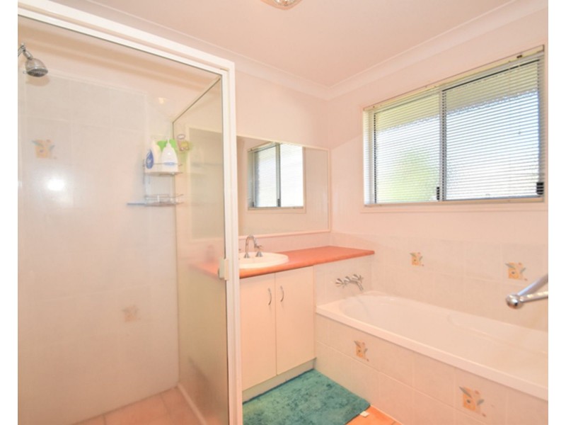 6 Mason Court, Kearneys Spring QLD 4350