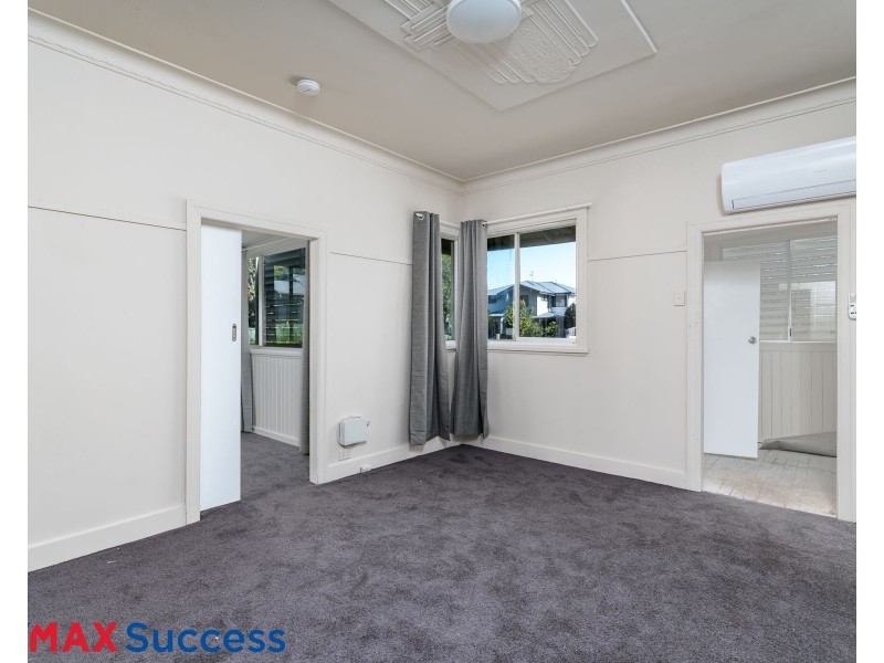 263 Alderley Street, Centenary Heights QLD 4350