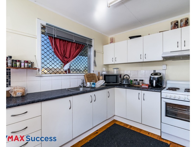 6 Nuss Street, Wilsonton QLD 4350
