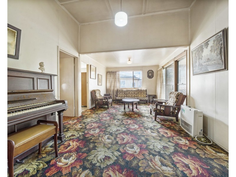 232 Geddes Street, Centenary Heights QLD 4350