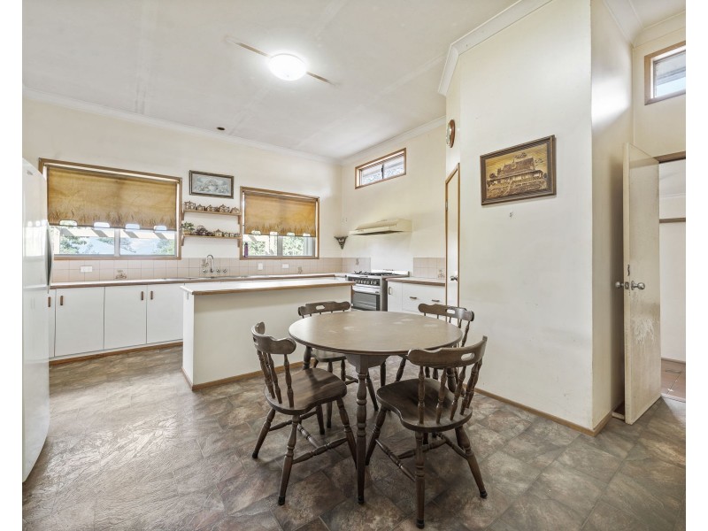 232 Geddes Street, Centenary Heights QLD 4350