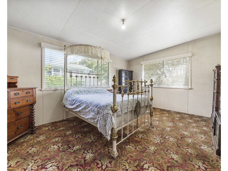 232 Geddes Street, Centenary Heights QLD 4350