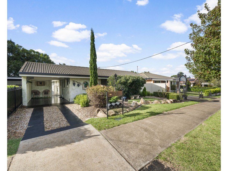 203-205 North Street, Rockville QLD 4350
