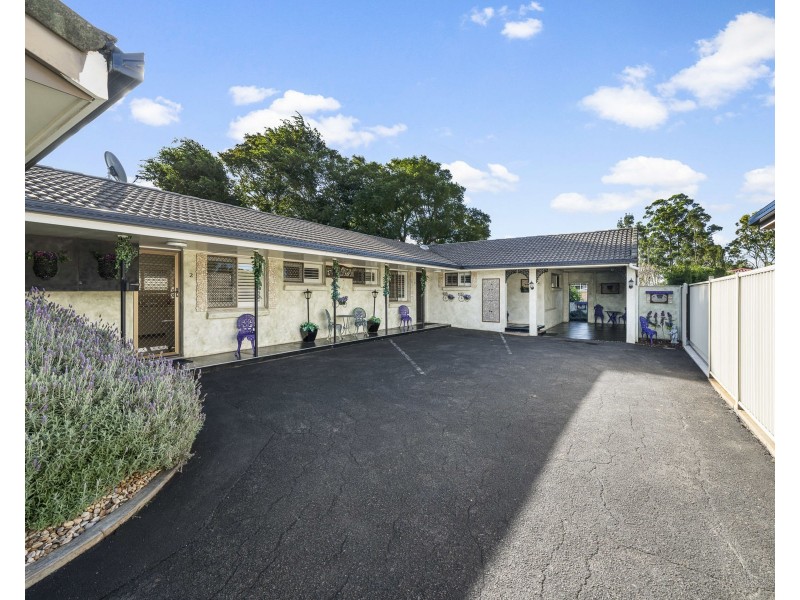203-205 North Street, Rockville QLD 4350