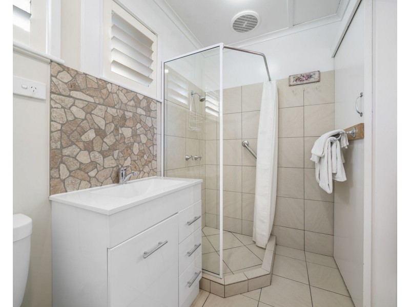 203-205 North Street, Rockville QLD 4350