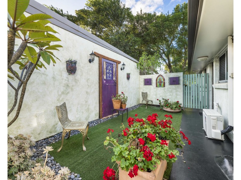 203-205 North Street, Rockville QLD 4350