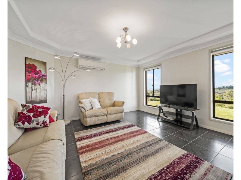 20 Holly Avenue, Highfields QLD 4352