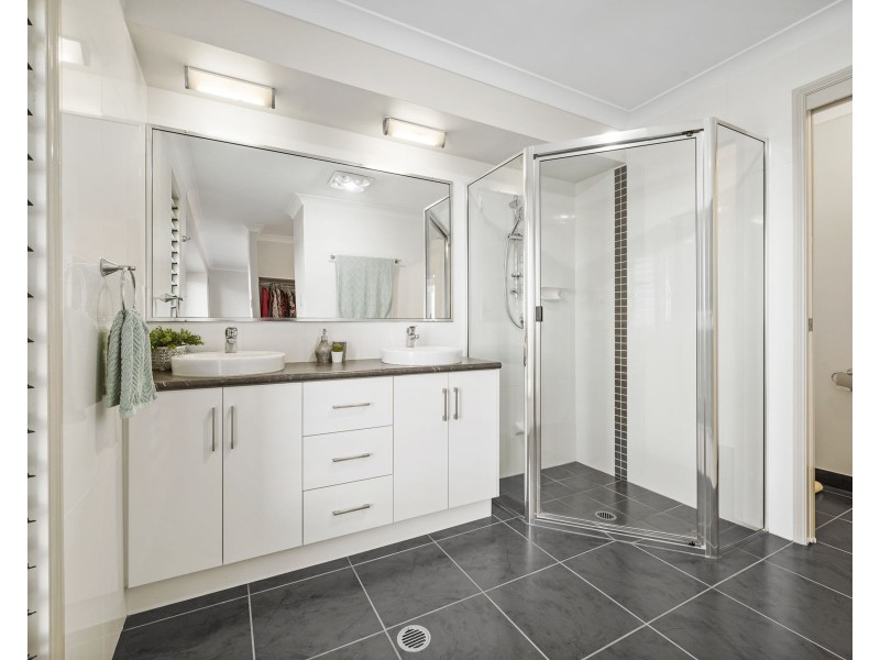 20 Holly Avenue, Highfields QLD 4352