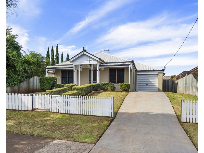 612 Hume Street, Middle Ridge QLD 4350
