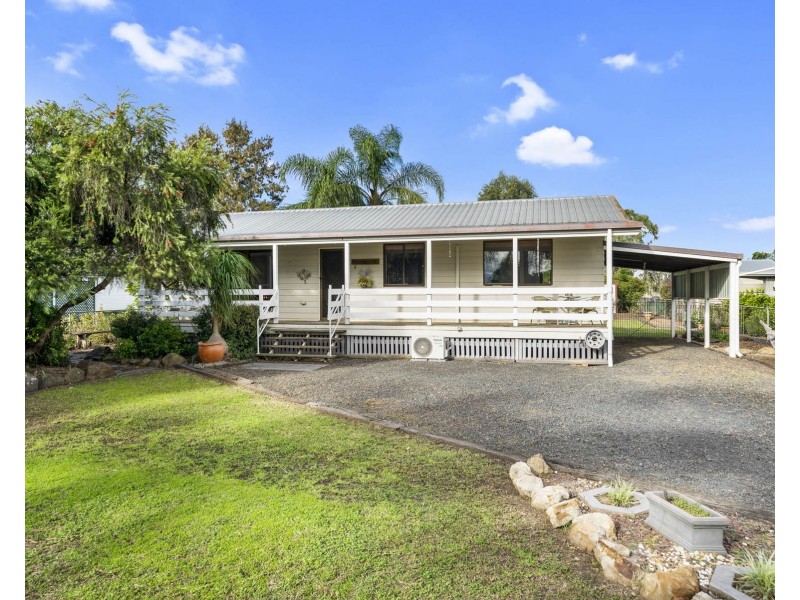 11 Harrow Street, Cambooya QLD 4358