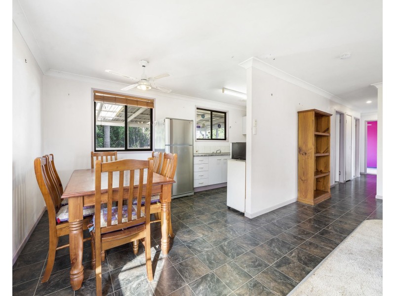 11 Harrow Street, Cambooya QLD 4358