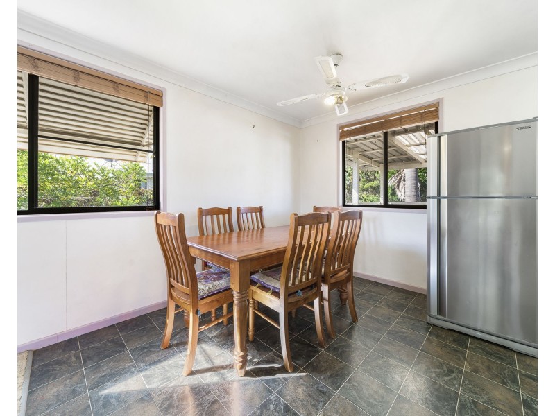 11 Harrow Street, Cambooya QLD 4358