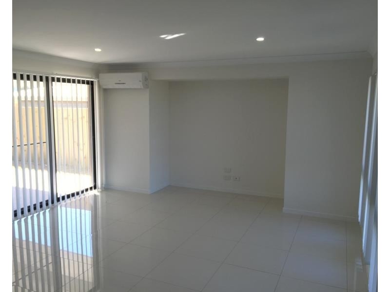 21 Cashmore Street, Wyreema QLD 4352