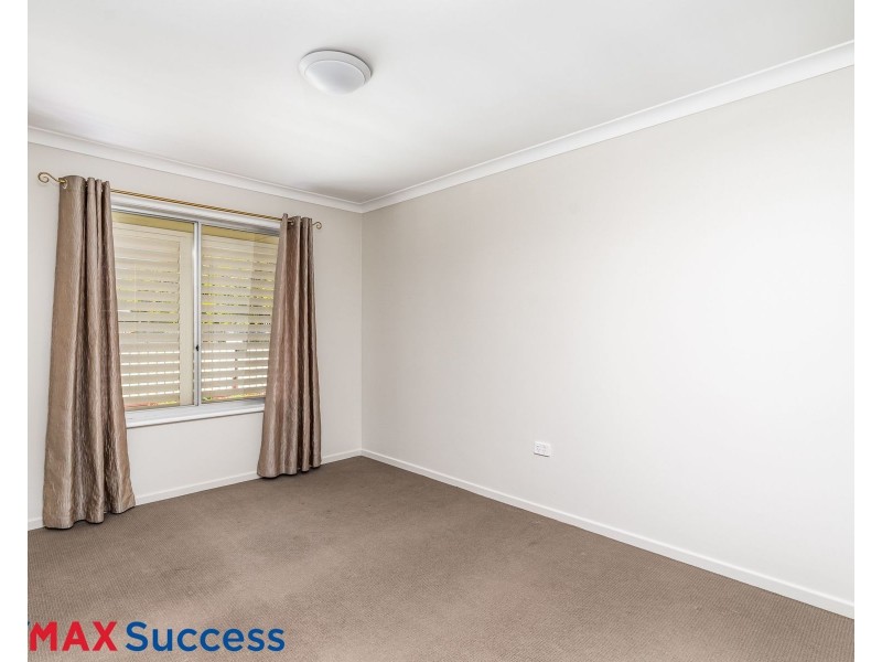 19 Erbacher Street, Centenary Heights QLD 4350