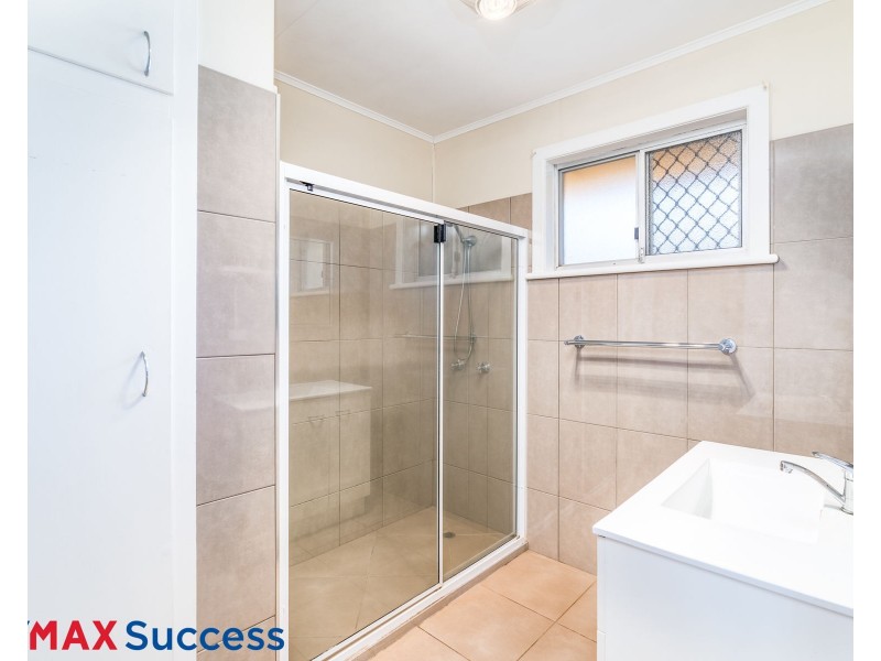 19 Erbacher Street, Centenary Heights QLD 4350