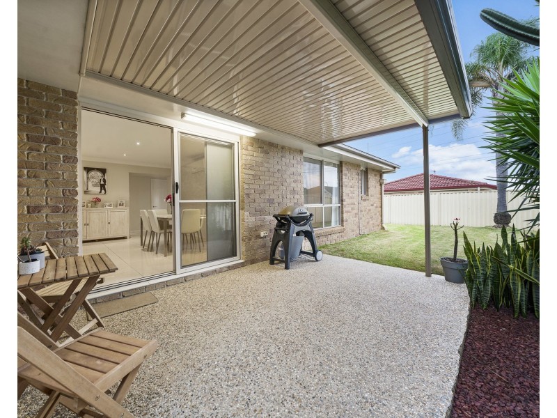 5 Ace Drive, Glenvale QLD 4350