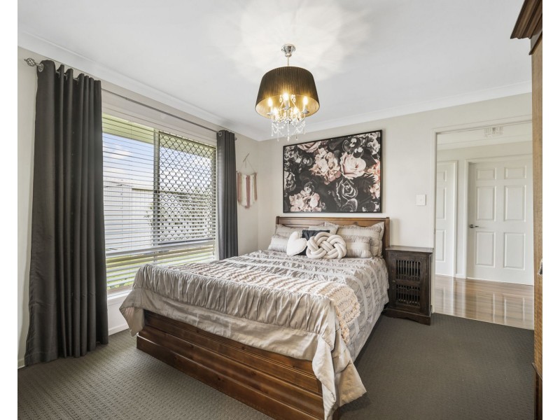 5 Esmeralda Street, Cambooya QLD 4358