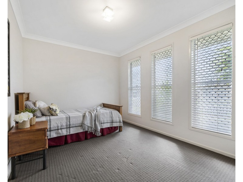 5 Esmeralda Street, Cambooya QLD 4358