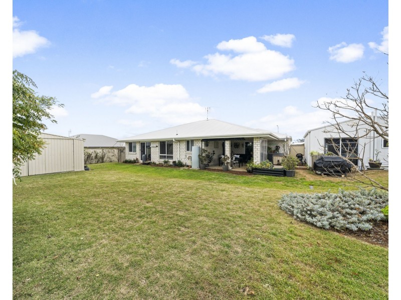 5 Esmeralda Street, Cambooya QLD 4358