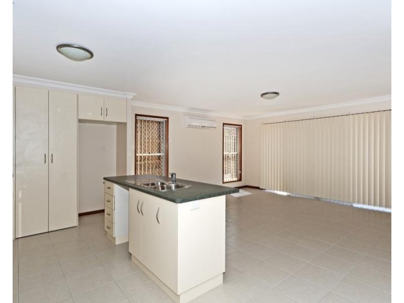 2/5 Amity Court, Harristown QLD 4350
