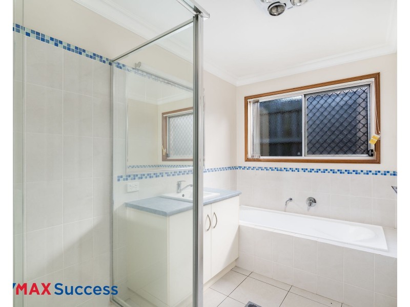 2/5 Amity Court, Harristown QLD 4350