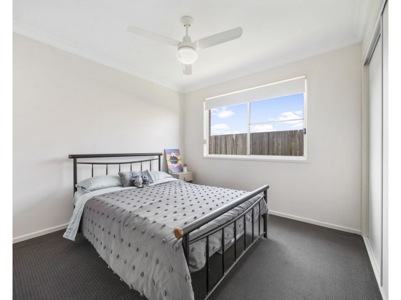 2/5 Sweeney Street, Kearneys Spring QLD 4350