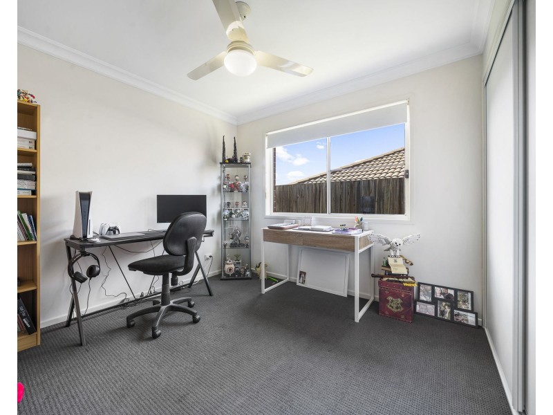 2/5 Sweeney Street, Kearneys Spring QLD 4350