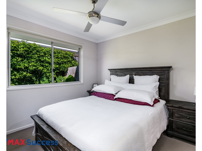1/4 Grace View Street, Darling Heights QLD 4350