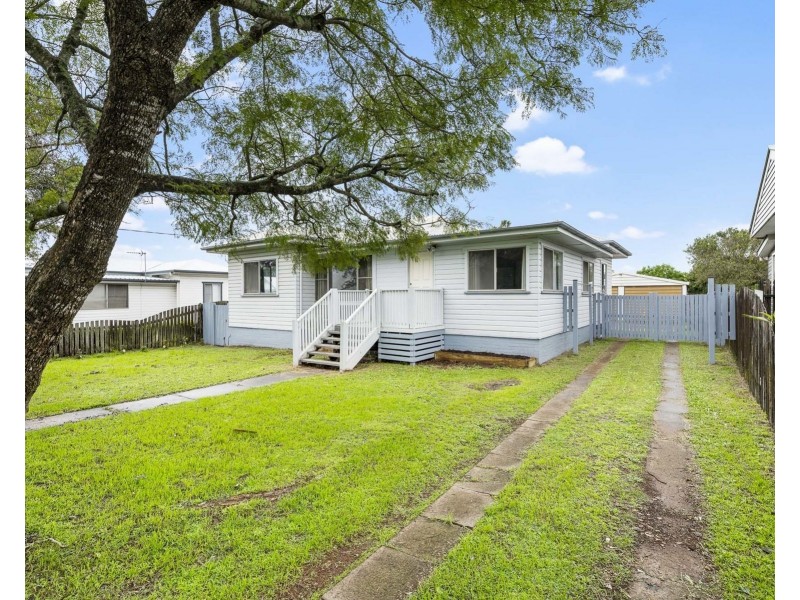36 Matthews Street, Harristown QLD 4350