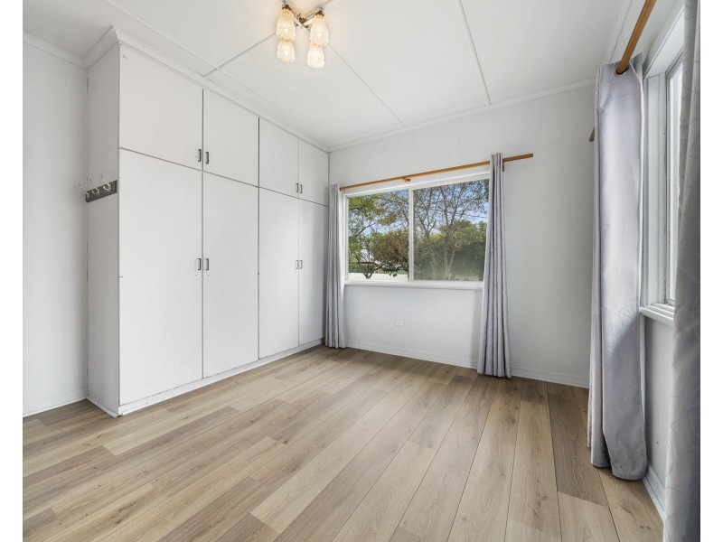 36 Matthews Street, Harristown QLD 4350