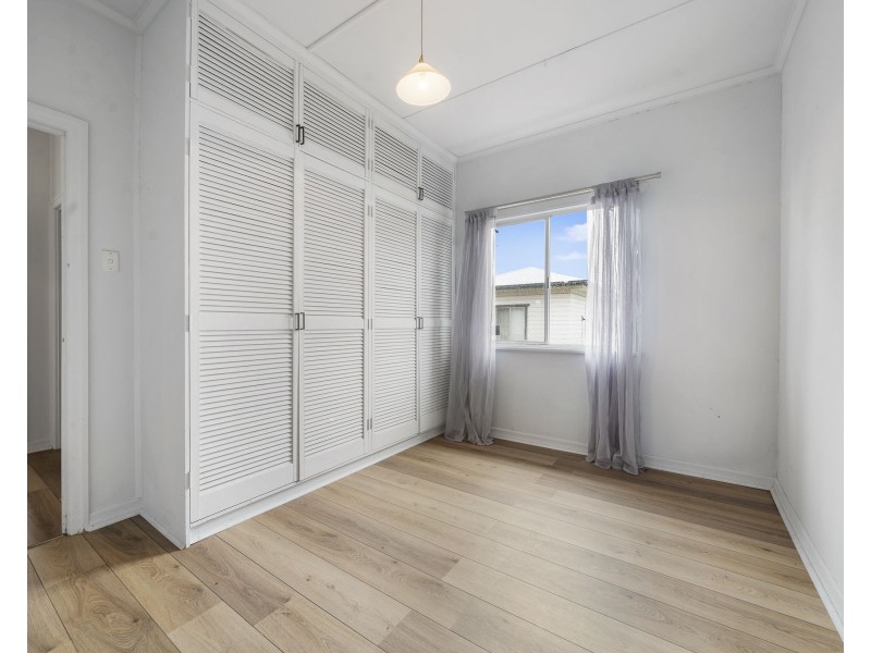 36 Matthews Street, Harristown QLD 4350
