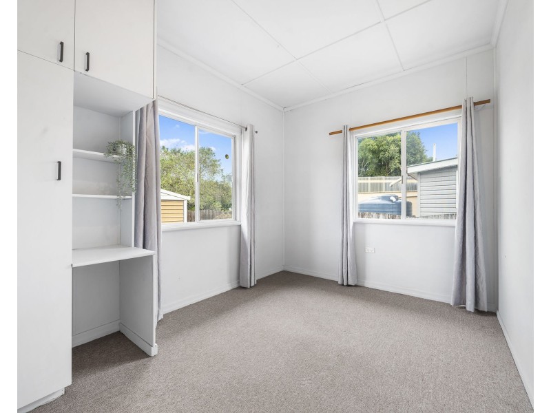 36 Matthews Street, Harristown QLD 4350