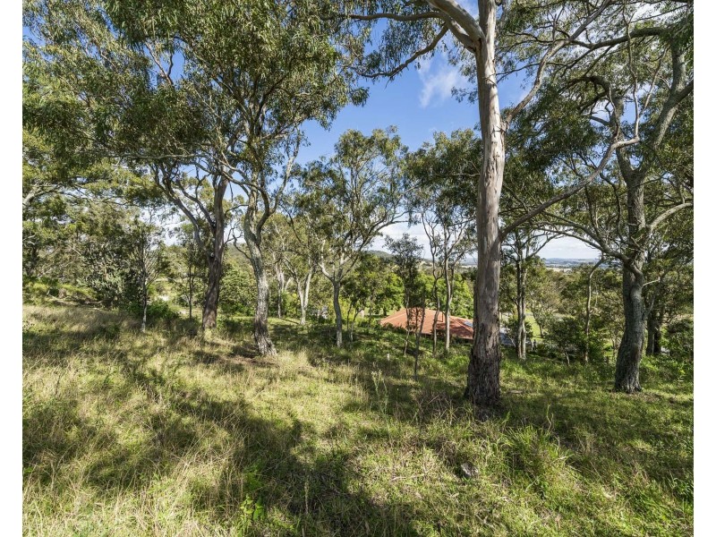 35 Mount Rascal Road, Mount Rascal QLD 4350