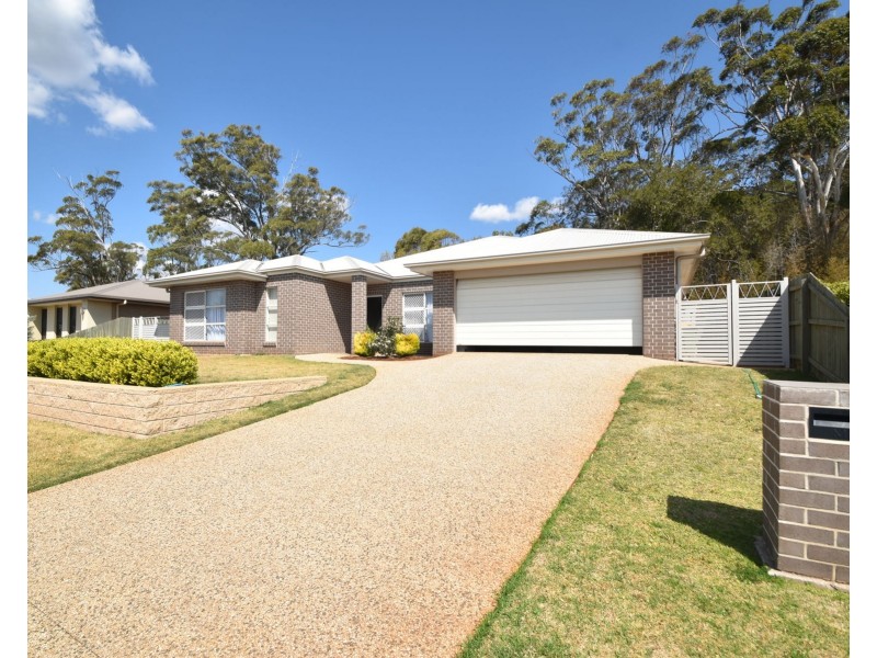 36 Brimblecombe Drive, Middle Ridge QLD 4350