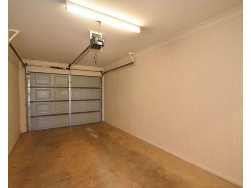 2/180A Jellicoe Street, Newtown QLD 4350