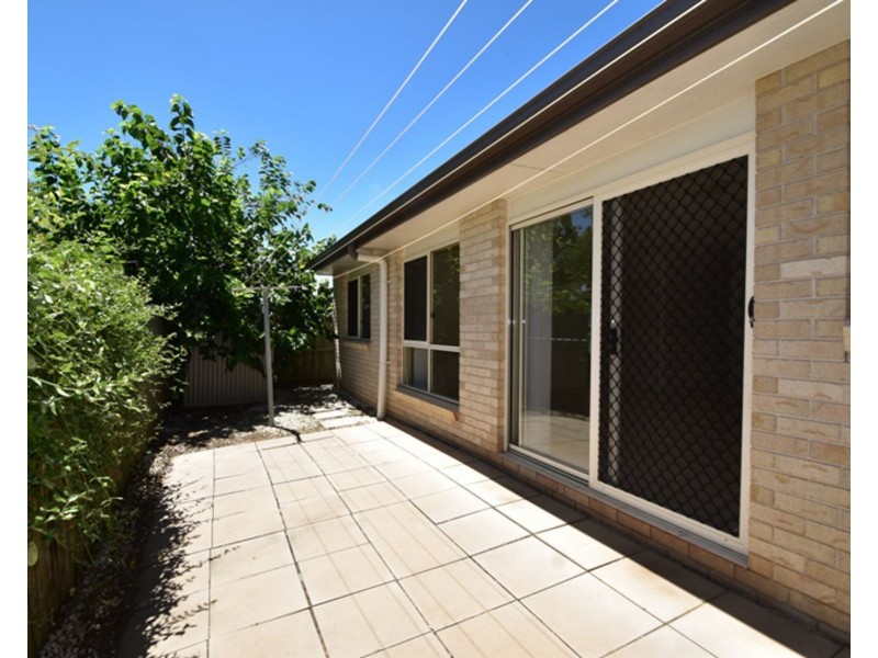 2/180A Jellicoe Street, Newtown QLD 4350
