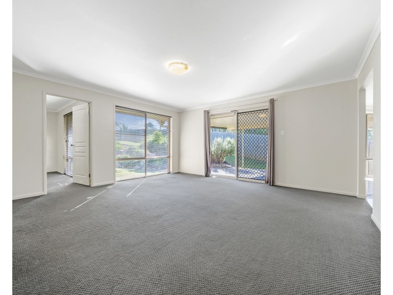 10 Trevean Drive, Kleinton QLD 4352