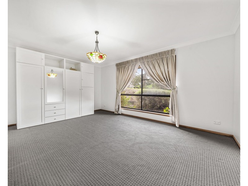 10 Acacia Avenue, Top Camp QLD 4350