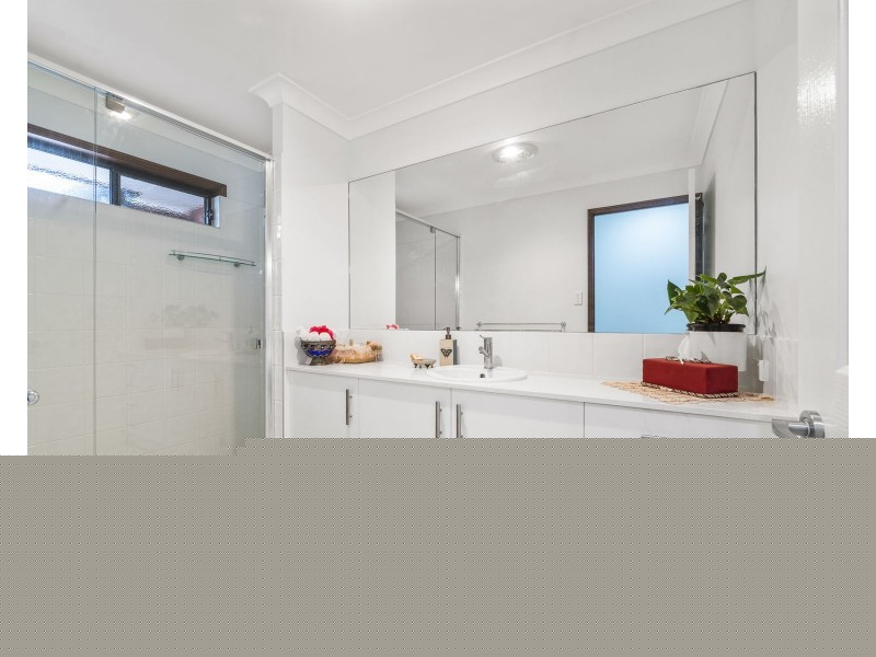 10 Acacia Avenue, Top Camp QLD 4350