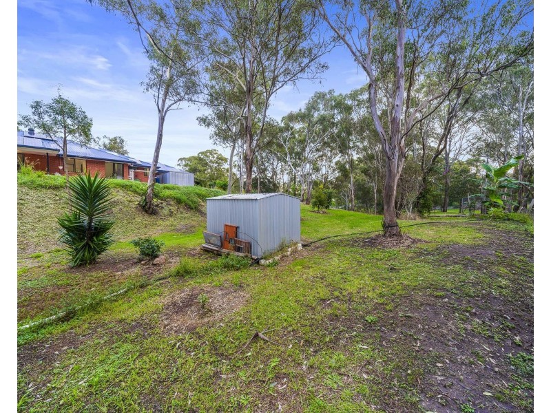 10 Acacia Avenue, Top Camp QLD 4350