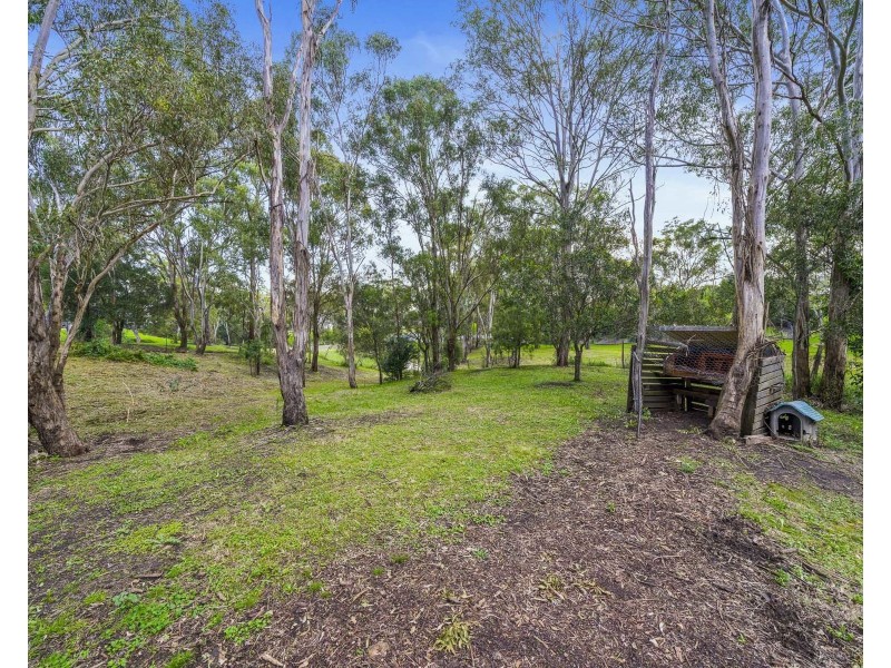10 Acacia Avenue, Top Camp QLD 4350