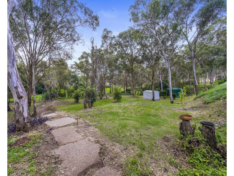 10 Acacia Avenue, Top Camp QLD 4350