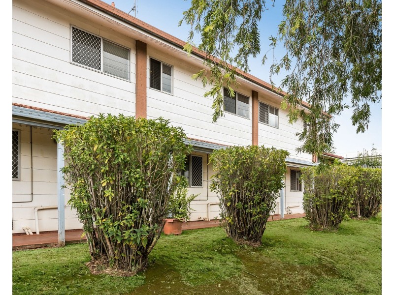 2/279B Alderley Street, Centenary Heights QLD 4350