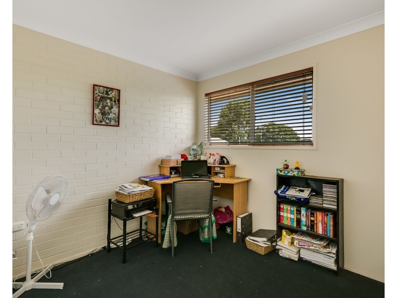 2/279B Alderley Street, Centenary Heights QLD 4350