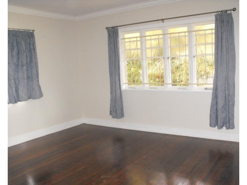 76 Lindsay Street, East Toowoomba QLD 4350