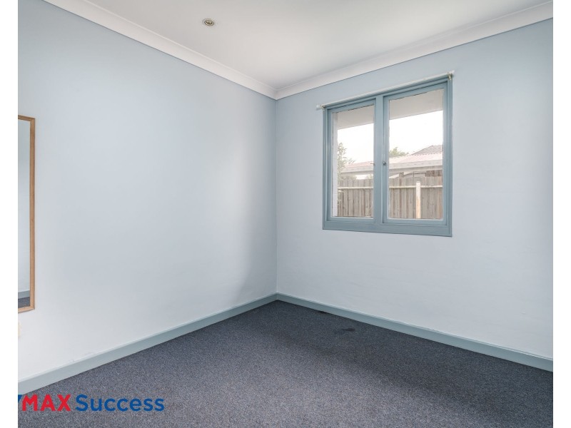 6 Lewis Street, Harristown QLD 4350