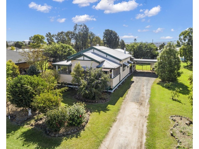 6 Eton Street, Cambooya QLD 4358